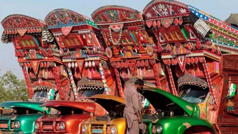 Crucial Talks Today Between Goods Transporters and Government Over Nationwide Strike