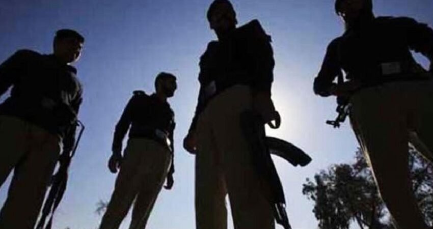 Balochistan Home Minister Unhurt, 6 Injured in Mastung Convoy Attack