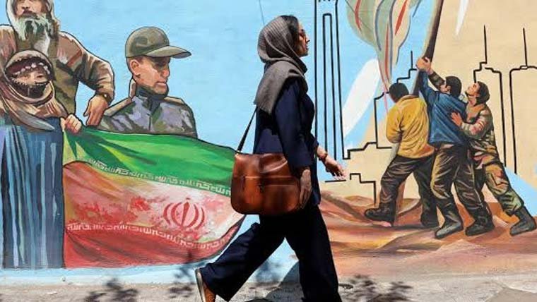 IRGC Warns US Against Nuclear Use, Threatens Global Bases