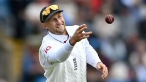 Joe Root Breaks Steve Smith's All-Time Record for Most Test Catches
