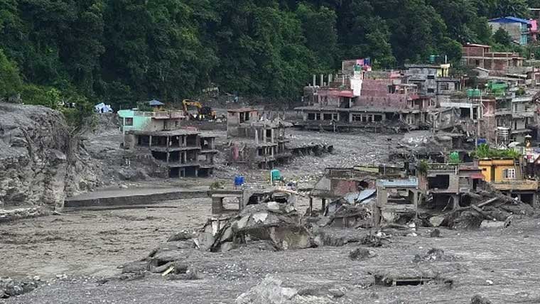 Nepal and Tibet Floods Day 6: Death Toll Exceeds 900