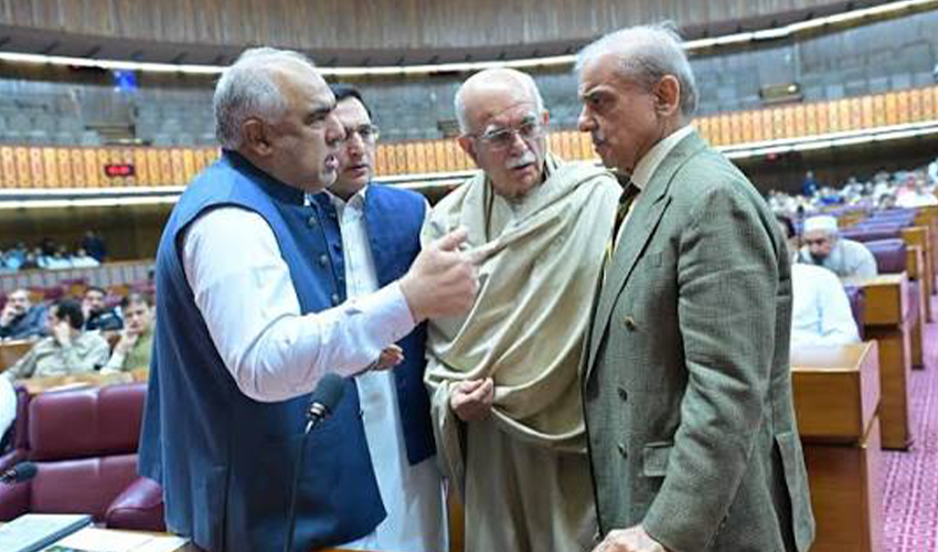 Government Decides to Keep Political Dialogue Channels Open, Agrees Not to Block Internet Services Prematurely