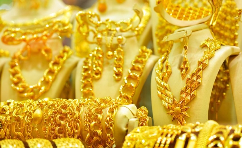 Gold Prices Drop Further Across Local and Global Markets in Pakistan