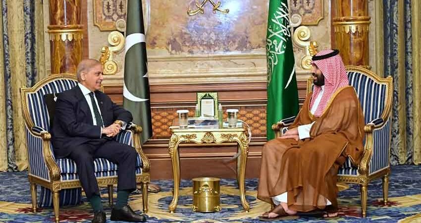 Pakistan Stands Shoulder to Shoulder with Saudi Arabia to Protect Sovereignty and Holy Sites: Prime Minister Shehbaz Sharif