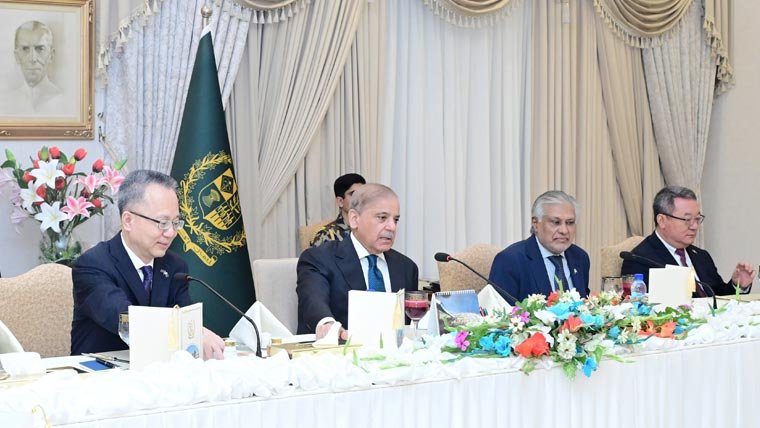 Prime Minister Shehbaz Sharif Discusses ML-1 and ADB Partnership