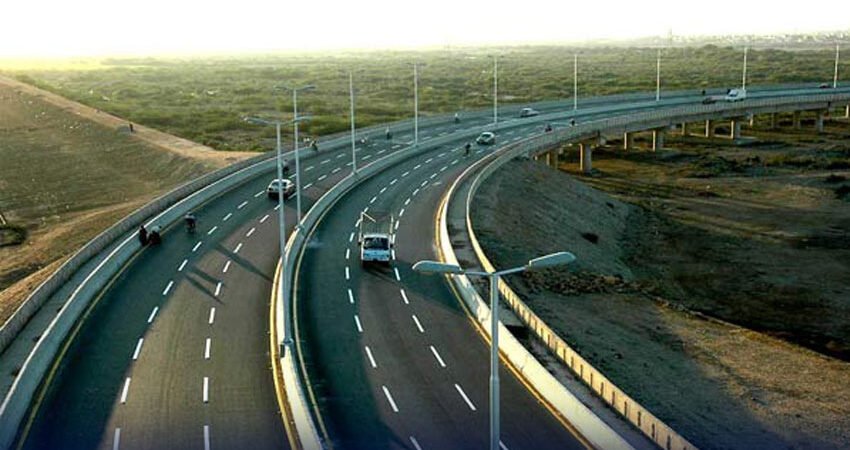 Islamabad-Peshawar M-1 and Hakla-Yarik M-14 Motorways Decided to Be Closed for Traffic