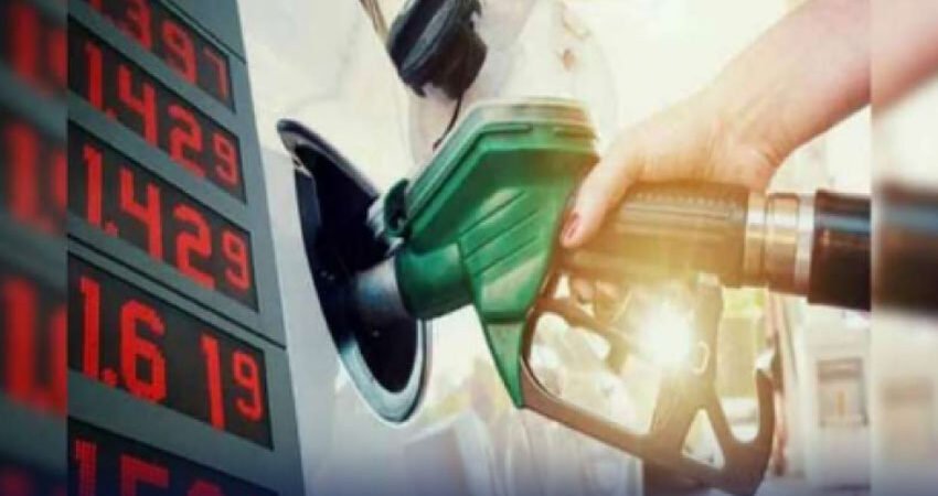 Petroleum Minister Ali Pervaiz Malik Directs Measures to Ensure Uninterrupted Fuel Supply Amid Road Closures